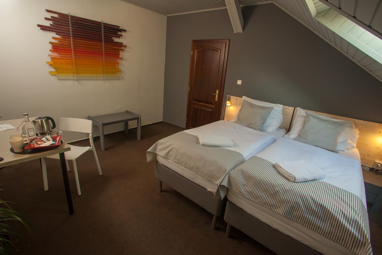 Pension Pulmesic Jablonec nad Nisou Exterior photo